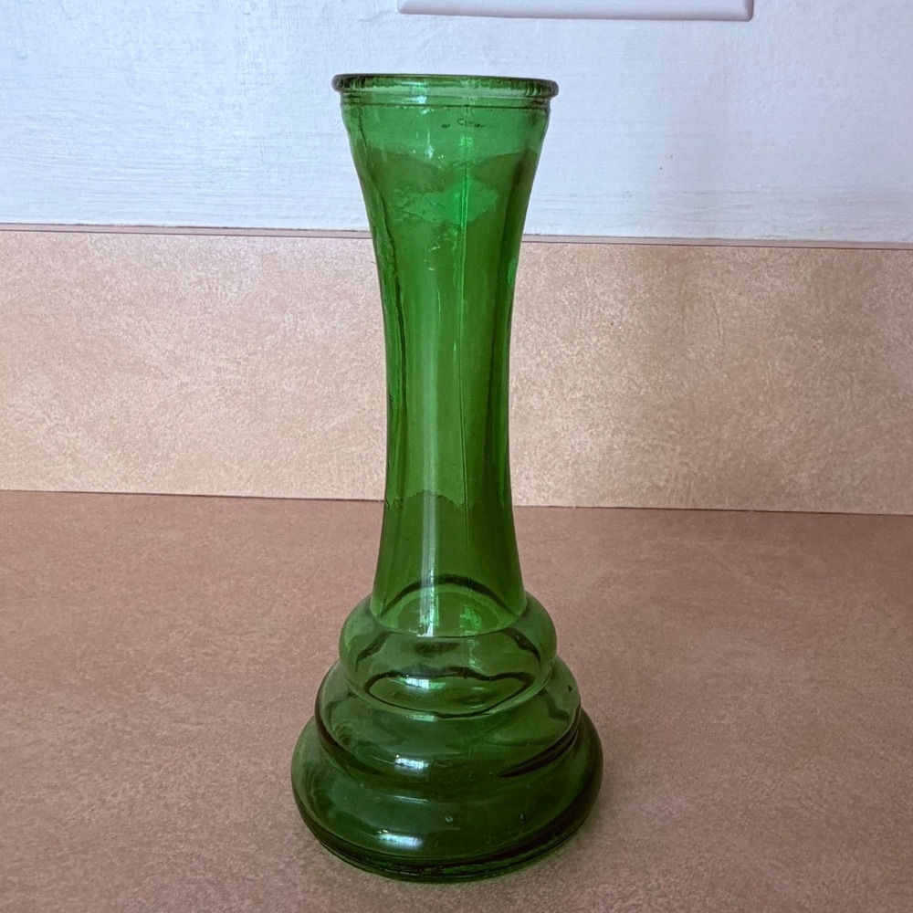 Vintage Randall Emerald Green Glass Bud Vase Tiered Beehive Base 6.75 Inch